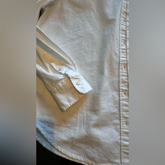 The perfect shirt - Gap white button down - Picture 7 of 9